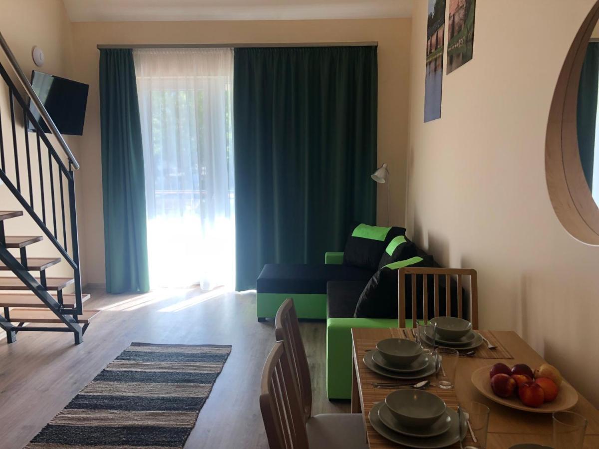 Castellum Apartmanhaz Gyula Exterior photo